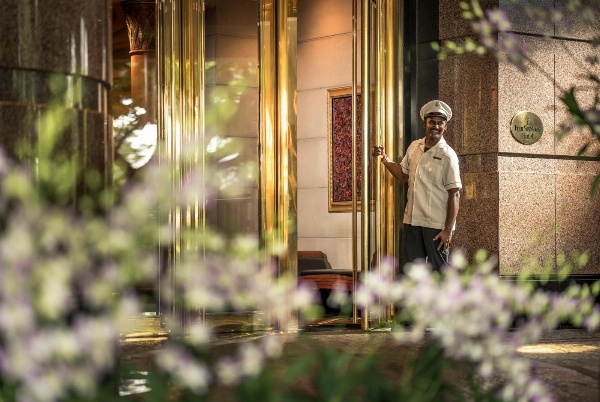Four Seasons Hotel Singapore image 3